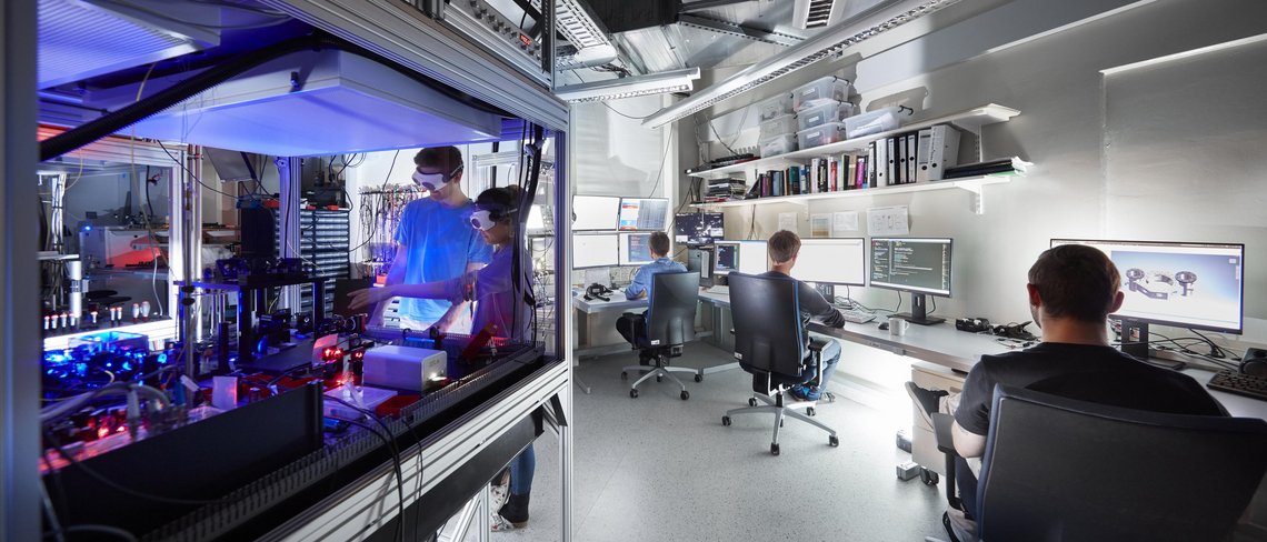 Quantum Many-body systems division