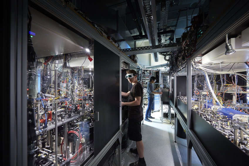 The Rubidium Quantum Gas Microscope The Rubidium Quantum Gas Microscope
