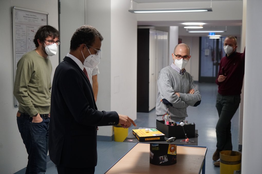 Bachelor thesis defense picture