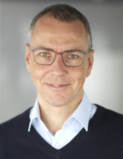 Prof Immanuel Bloch
