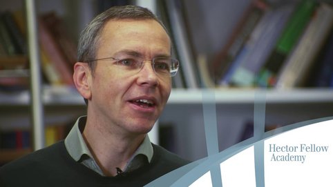 Hector Fellow Immanuel Bloch is one of the leading researchers in the field of quantum physics. He investigates ultracold quantum gases at temperatures near absolute zero. Prof. Bloch’s research in this new interdisciplinary field opens up innovative and highly promising approaches – they could i.a. form the basis for novel quantum computers. Prof. Bloch is member of the Hector Fellow Academy.